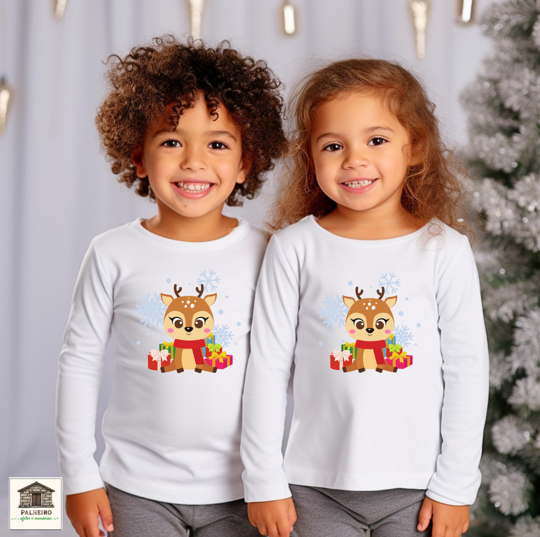 T-Shirt - Natal - Rena com presentes